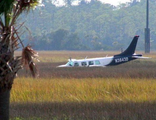 airboat removes leaking plane