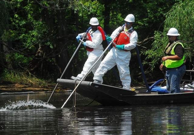 Kalamazoo River - stinger oil probe