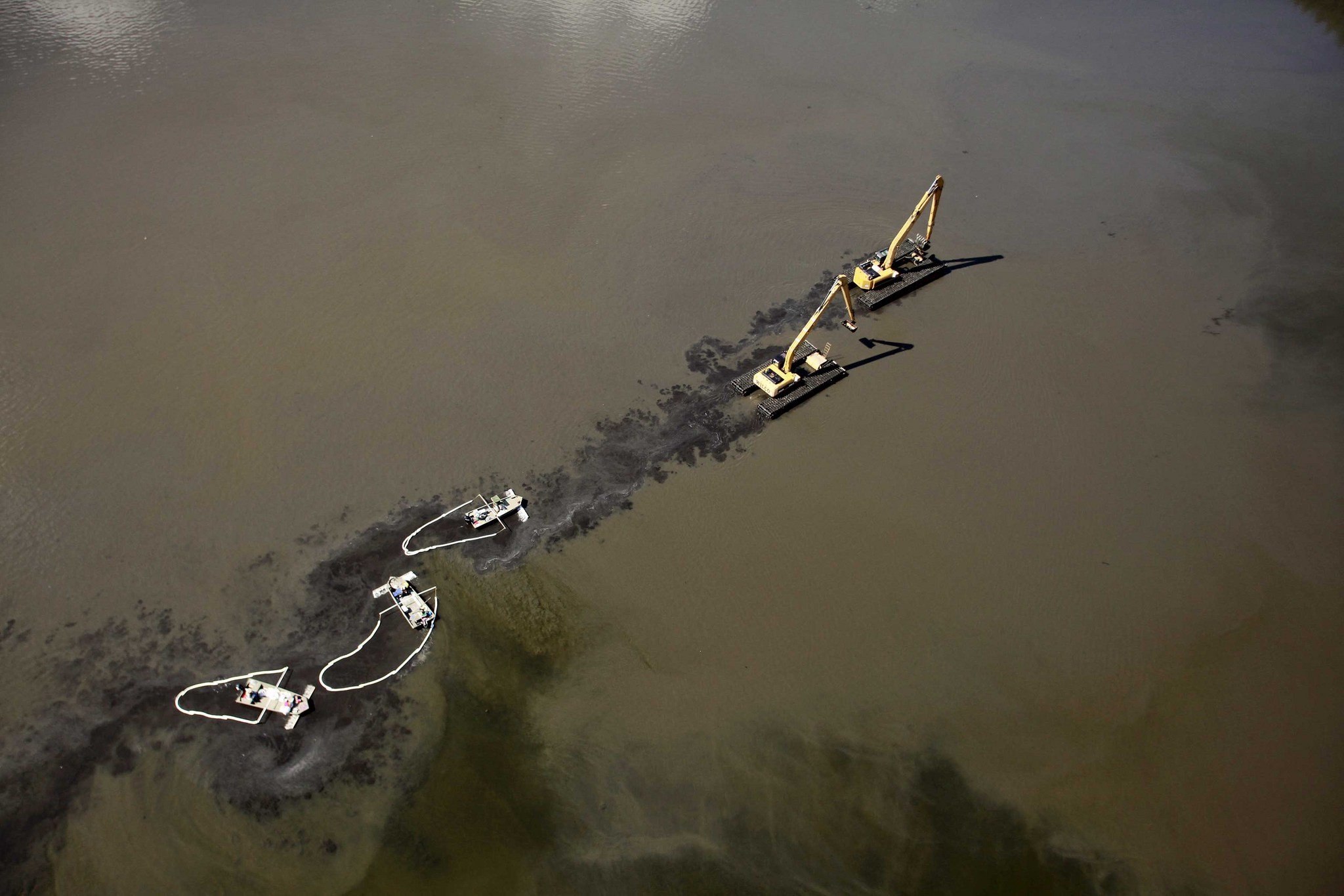 Kalamazoo River Oil Spill Cleanup