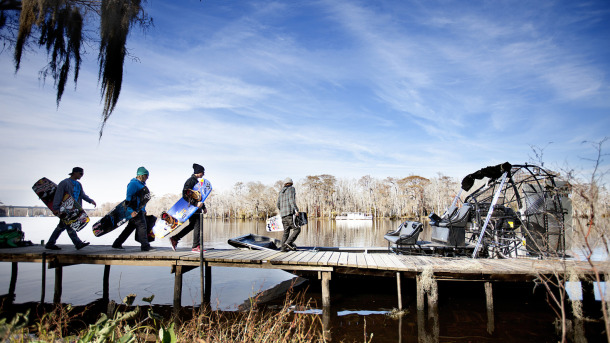 walk to airboat