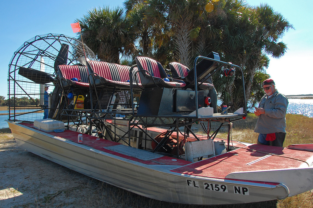 St John's River, Florida - 6 raised seats (2 x 3) with twin front operator